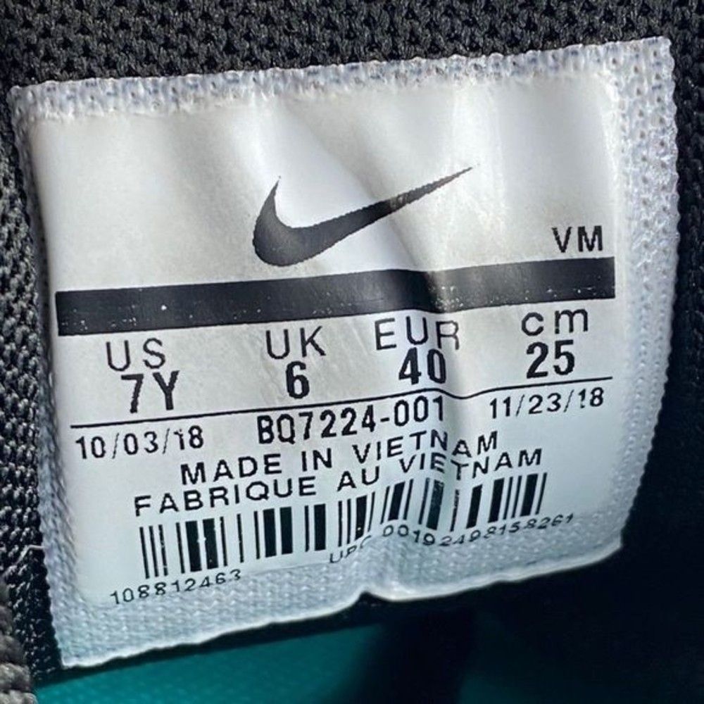 Nike Black and Purple Women's Sneakers - Picture 11 of 12